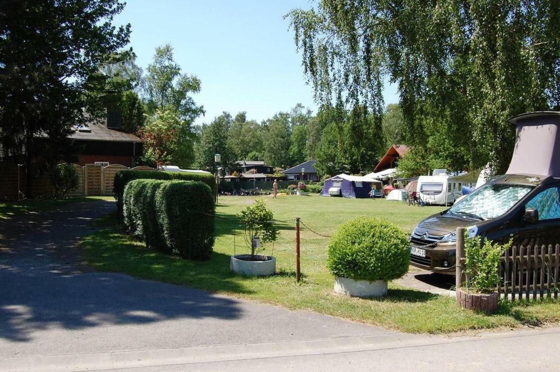 Blauer Camping *